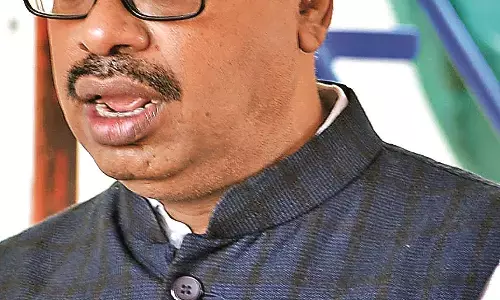 राकांपा की महत्वाकांक्षा अधूरी रह गई - सुले को मुख्यमंत्री व ठाकरे को उपमुख्यमंत्री बनाने का था विचार राकांपा की महत्वाकांक्षा अधूरी रह गई - सुले को मुख्यमंत्री व ठाकरे को उपमुख्यमंत्री बनाने का था विचार