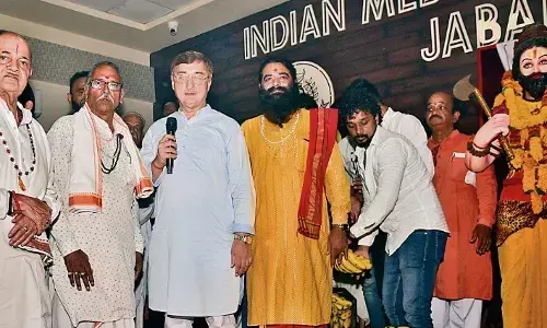 मेगा हेल्थ कैंप : संपूर्ण ब्राह्मण महासभा एवं आईएमए के शिविर में पीड़ितों को मिली राहत, कार्ड भी बने मेगा हेल्थ कैंप : संपूर्ण ब्राह्मण महासभा एवं आईएमए के शिविर में पीड़ितों को मिली राहत, कार्ड भी बने