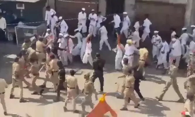 आलंदी वारकरी-पुलिस विवाद का सामने आया नया वीडियो, पटोले ने कहा वीडियो डिलीट करने बनाया जा रहा दबाव
