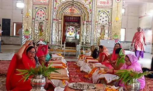 श्री प्राणनाथ खेजरा मंदिर में शुरू हुआ सप्ताहिक पाठ परायण का वाचन श्री प्राणनाथ खेजरा मंदिर में शुरू हुआ सप्ताहिक पाठ परायण का वाचन