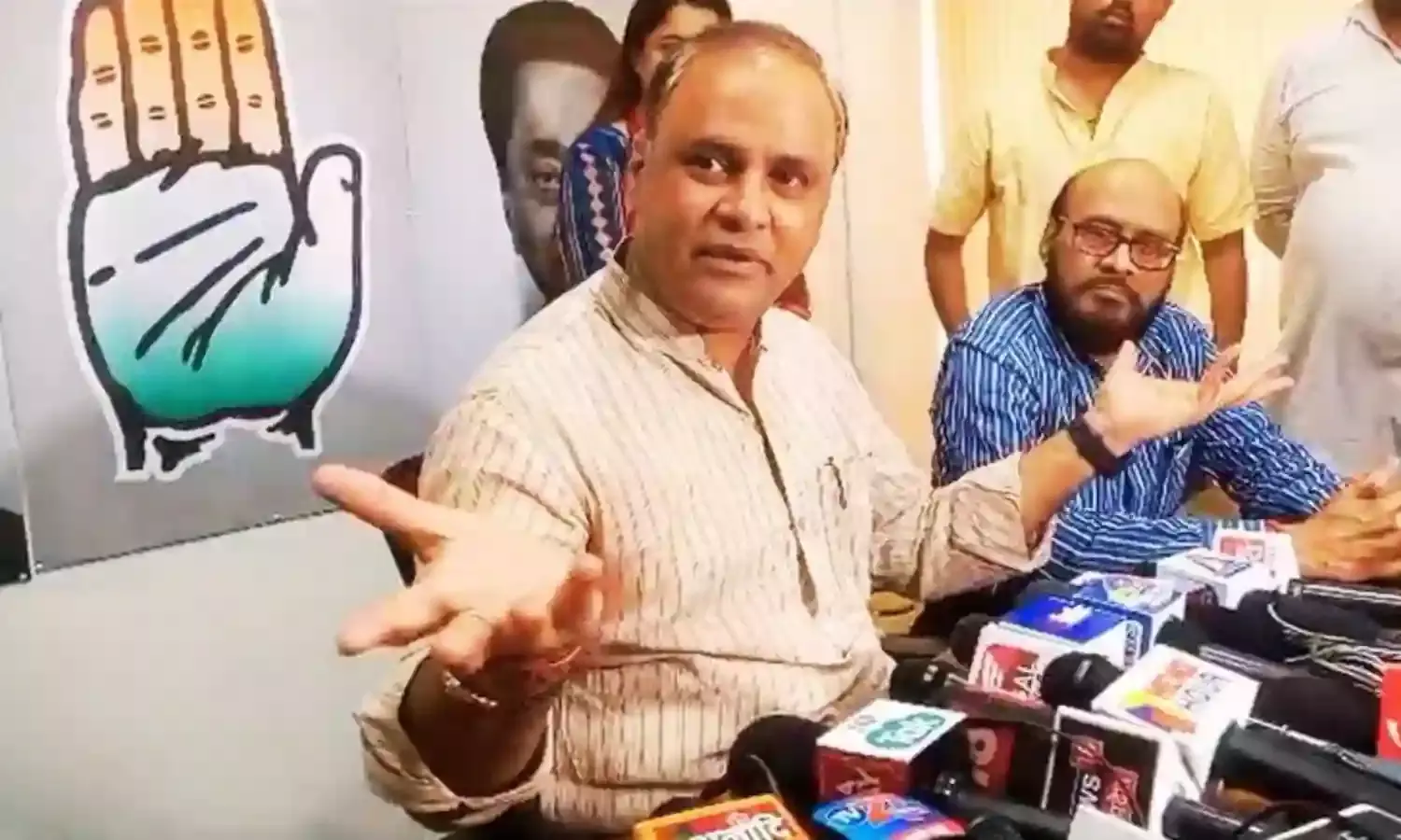 कांग्रेस नेता अरूण यादव के विवादित बोल, कहा - मोदी के पिता भी आ जाएं तो हमें कोई आपत्ति नहीं, बौखलाई बीजेपी ने किया पलटवार