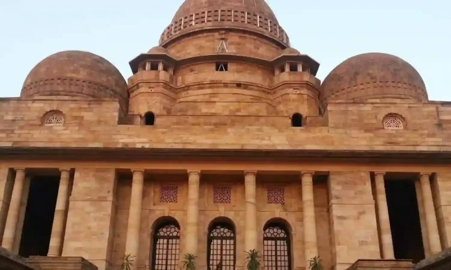 उत्तर पुस्तिका : हाई कोर्ट ने खुद जांची उत्तरों की गुणवत्ता फिर एमपीएससी को दिए पुनर्मूल्यांकन के आदेश