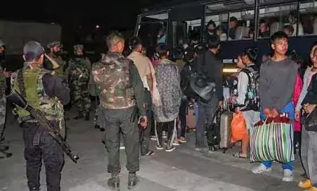 मणिपुर में फिर हिंसा , शांति के दावों को बड़ा झटका