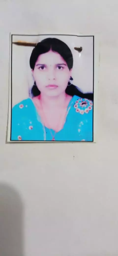 दो साल बाद सुलझी अंधी हत्या की गुत्थी, दूसरी पत्नी से छुटकारा पाने पति ने गला घोटकर हत्या के बाद जलाई थी लाश दो साल बाद सुलझी अंधी हत्या की गुत्थी, दूसरी पत्नी से छुटकारा पाने पति ने गला घोटकर हत्या के बाद जलाई थी लाश