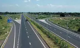 दिल्ली-नागपुर व हैदराबाद-नागपुर इंडस्ट्रियल कॉरिडोर निर्माण अटका