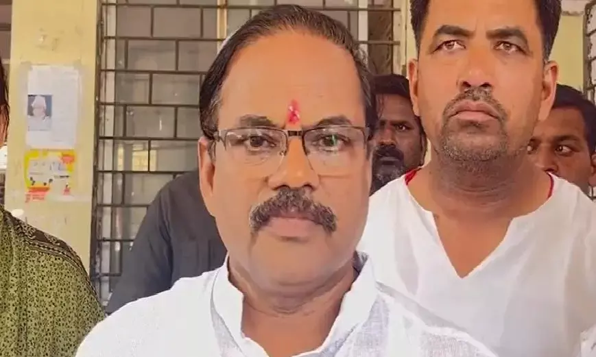 सांसद बोंडे की राऊत पर तीखी टिप्पणी - फेविकोल जोड़ में नाक मत घुसाओ, नहीं तो दम घुटकर हो जाएगी मौत!
