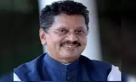 अजित पवार क्षमतावान हैं, राज्य सरकार का बन जाएं हिस्सा - दीपक केसरकर