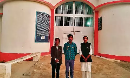 मैं जिंदा हूं... महिला के भाई को मिली जमानत सिंगोड़ी का मामला, बहन की हत्या के मामले का है आरोपी मैं जिंदा हूं... महिला के भाई को मिली जमानत सिंगोड़ी का मामला, बहन की हत्या के मामले का है आरोपी