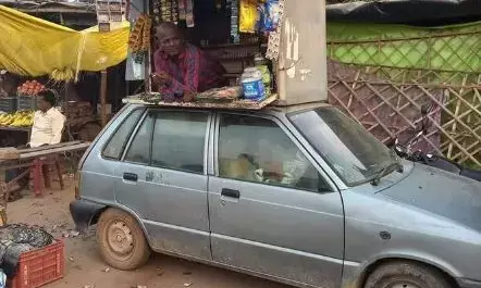 कार पर खोली पान की दुकान, लगाई गजब की जुगाड़, फोटो हो रही वायरल