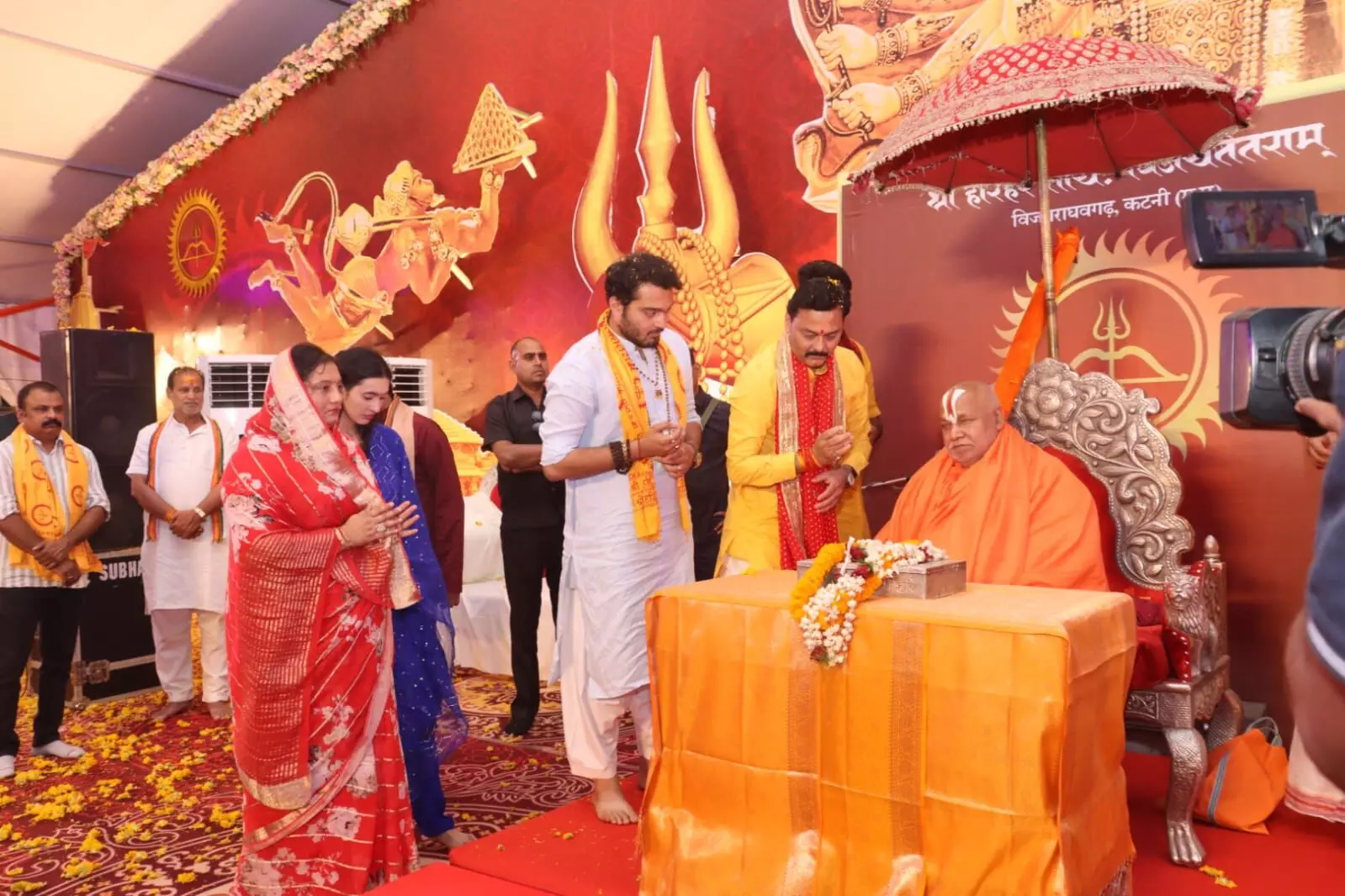 मोदी के हाथों करवाएंगे हरिहर तीर्थ का लोकार्पण, श्रीराम कथा के समापन पर स्वामी रामभद्राचार्य ने किया वादा मोदी के हाथों करवाएंगे हरिहर तीर्थ का लोकार्पण, श्रीराम कथा के समापन पर स्वामी रामभद्राचार्य ने किया वादा