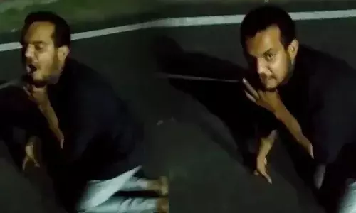 युवक के गले में पट्टा डालकर घुमाने वाले आरोपियों के खिलाफ सरकार ने लिया एक्शन, गिरफ्तारी के बाद प्रशासन ने तोड़ा एक आरोपी के घर