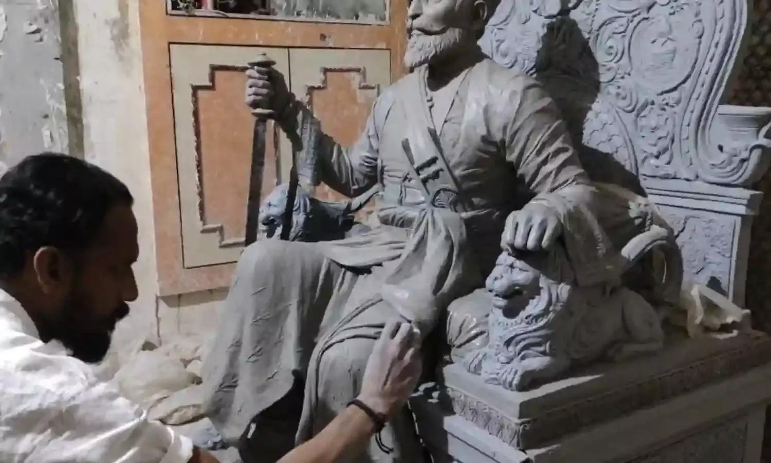 विराजेंगे ‘महाराज’-मुरादाबाद में बनेगा सिंहासन, नागपुर में मॉडल और कोल्हापुर में होगी कास्टिंग