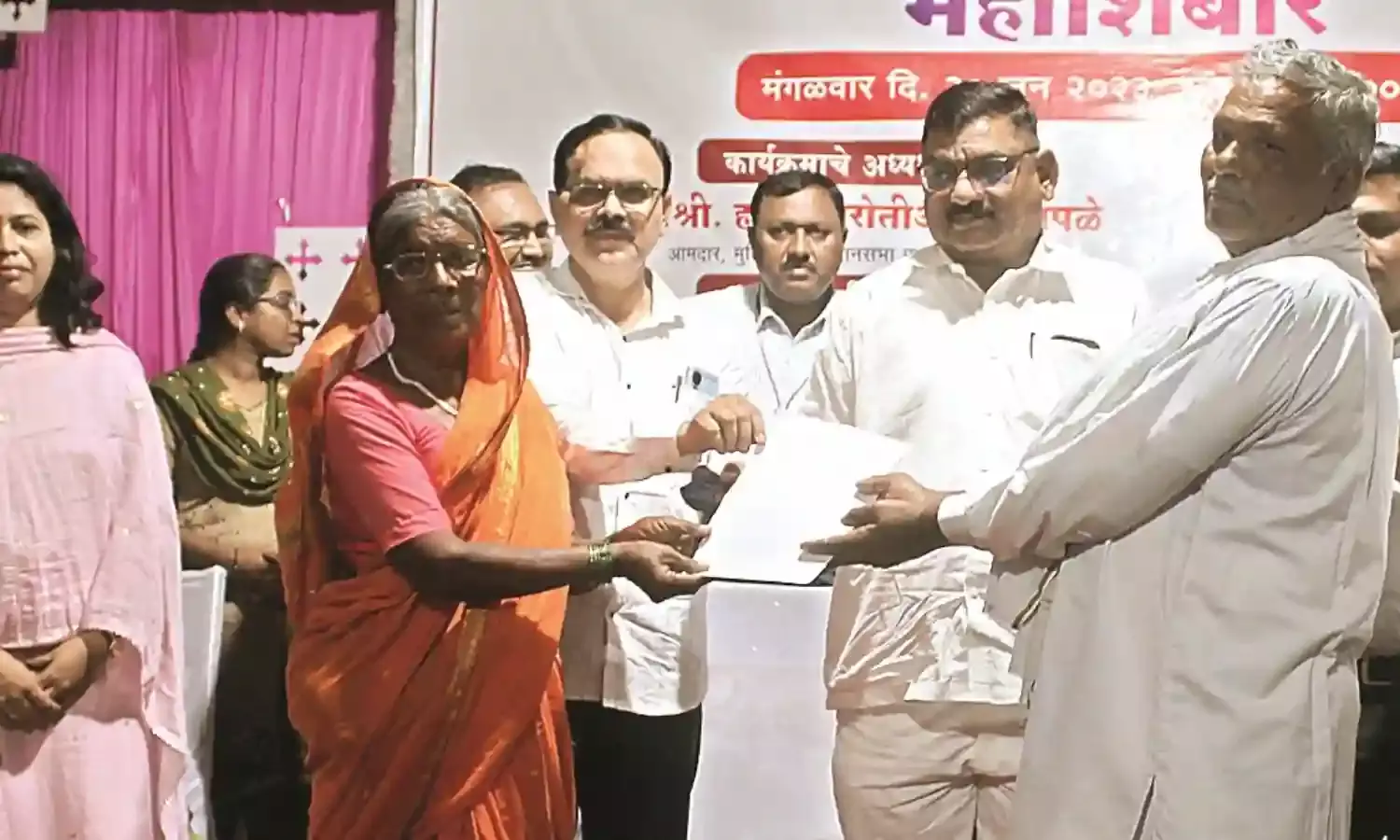 सरकारी योजनाओं का लाभ अंतिम लाभार्थी तक पहुंचाने की कोशिश
