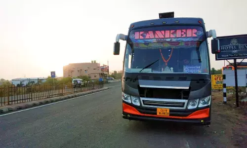 हादसे के बाद यात्रियों से भरी क्षतिग्रस्त बस को २४४ किलोमीटर तक दौड़ाया हादसे के बाद यात्रियों से भरी क्षतिग्रस्त बस को २४४ किलोमीटर तक दौड़ाया