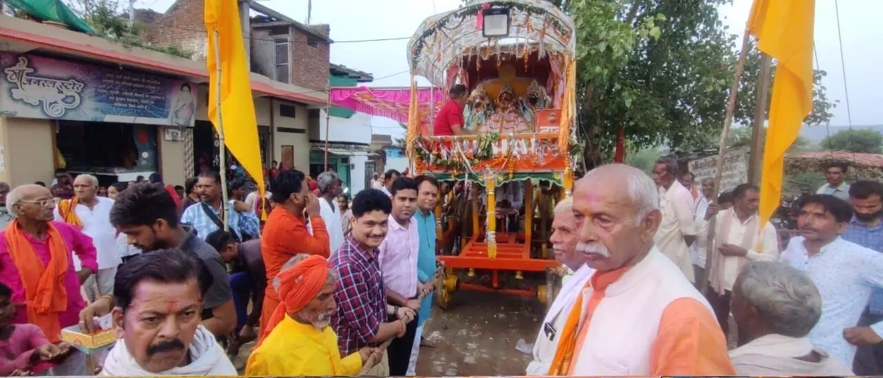 पवई में जनकपुर बागरन टोला पहुंची भगवान जगन्नाथ स्वामी की बारात पवई में जनकपुर बागरन टोला पहुंची भगवान जगन्नाथ स्वामी की बारात