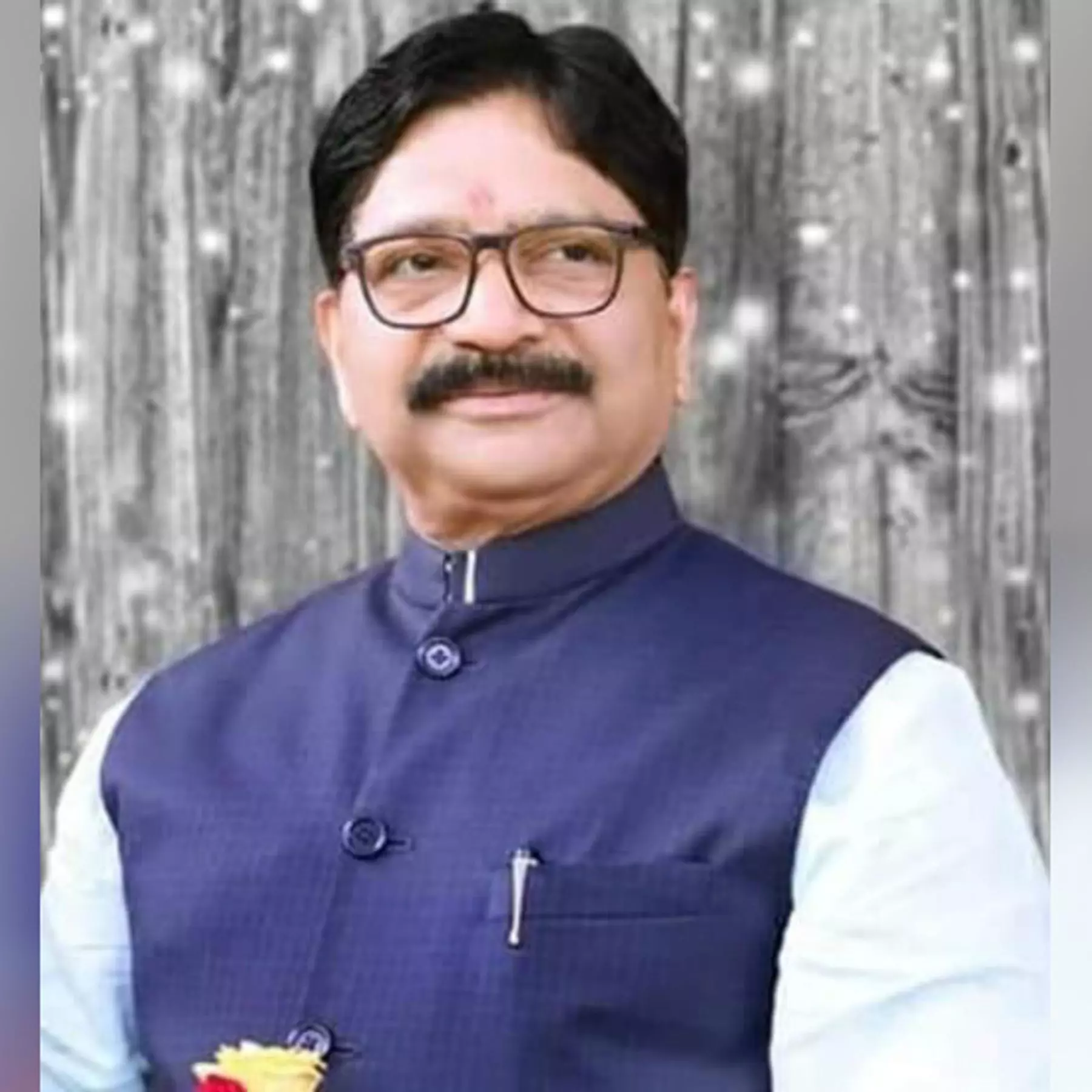 बॉम्बे हाई कोर्ट से रवींद्र वायकर को राहत, बीएमसी के आदेश पर यथास्थिति बनाए रखने के निर्देश बॉम्बे हाई कोर्ट से रवींद्र वायकर को राहत, बीएमसी के आदेश पर यथास्थिति बनाए रखने के निर्देश