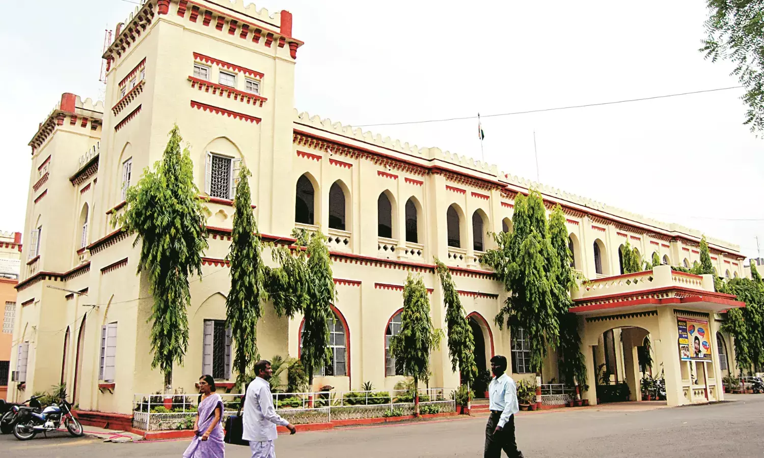 जिला प्रशासन के कामकाज में फीफो पर लगी रोक