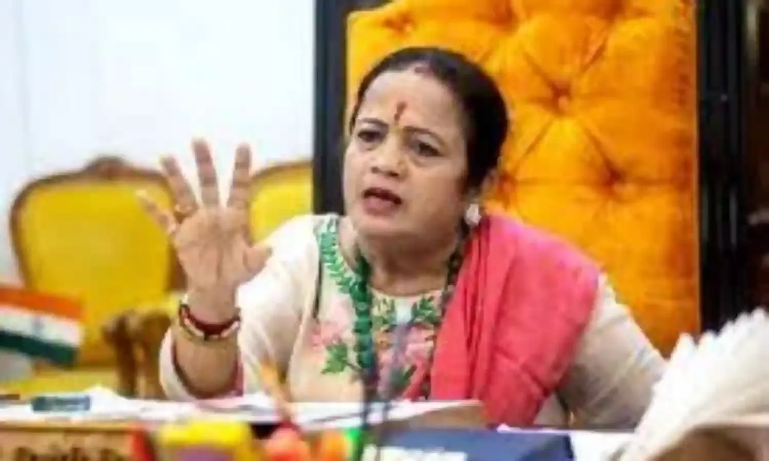 किशोरी पेडणेकर जांच एजेंसी की रडार पर