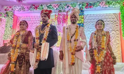 ट्विन्स वेडिंग...जुड़वा बहनों ने रचाया जुड़वा भाइयों से विवाह