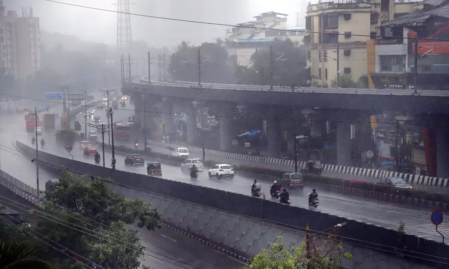 मौसम हुआ सुहाना : अलीबाग पहुंचा मानसून, 48 घंटे में मुंबई में देगा दस्तक