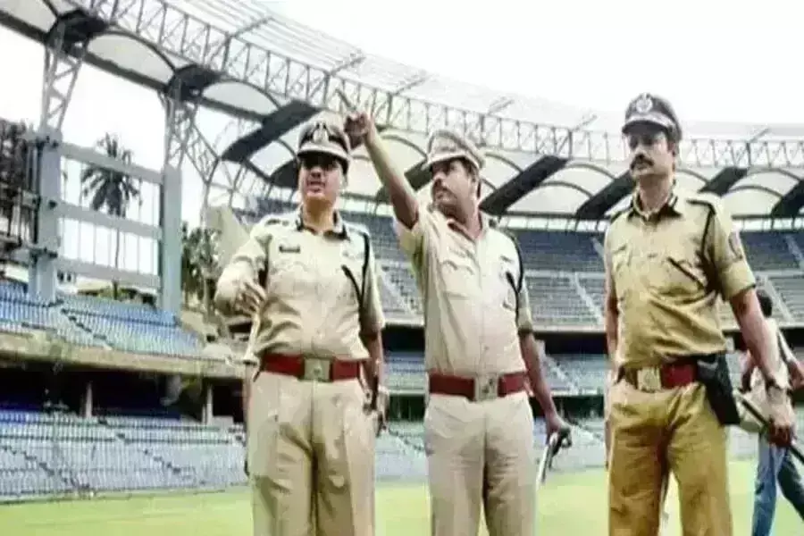 बंदोबस्त : टी-20 अंतरराष्ट्रीय और आईपीएल में पुलिस बंदोबस्त के एक मैच के देने होंगे 10 लाख रुपए बंदोबस्त : टी-20 अंतरराष्ट्रीय और आईपीएल में पुलिस बंदोबस्त के एक मैच के देने होंगे 10 लाख रुपए