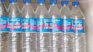 भास्कर एक्सक्लूसिव : रेल नीर का खेल, क्वालिटी कंट्रोल में फिर हुआ फेल भास्कर एक्सक्लूसिव : रेल नीर का खेल, क्वालिटी कंट्रोल में फिर हुआ फेल