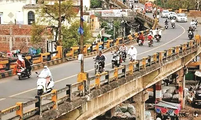 इंदोरा-दिघोरी उड़ानपुल का टेंडर एग्रीमेंट एवं हैंडओवर प्रक्रिया पूरी- तोड़ा जाएगा