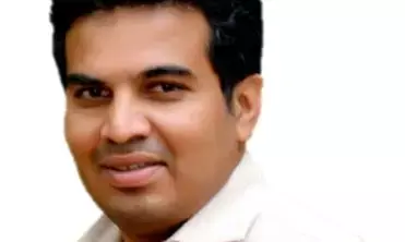 कर्नाटक कांग्रेस विधायक ने गरीब महिला की मुफ्त में की सर्जरी, जीता दिल कर्नाटक कांग्रेस विधायक ने गरीब महिला की मुफ्त में की सर्जरी, जीता दिल