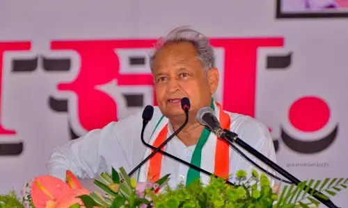 40 लाख महिलाओं को मुफ्त मोबाइल फोन बांटेगी राजस्थान सरकार 40 लाख महिलाओं को मुफ्त मोबाइल फोन बांटेगी राजस्थान सरकार