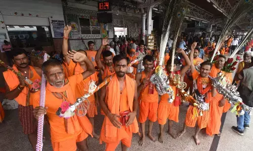 बिहार : श्रावणी मेले को लेकर तैयार हो रहा सुल्तानगंज, कांवड़ियों को सुविधा देने की हो रही कोशिश बिहार : श्रावणी मेले को लेकर तैयार हो रहा सुल्तानगंज, कांवड़ियों को सुविधा देने की हो रही कोशिश