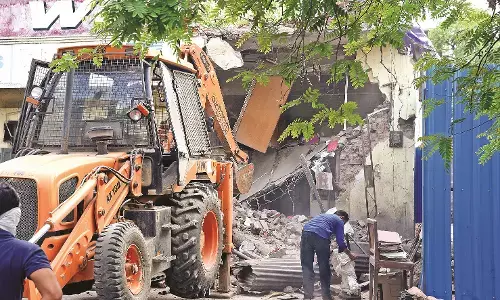 बाबुलखेड़ा के अनधिकृत साप्ताहिक बाजार को हटाया बाबुलखेड़ा के अनधिकृत साप्ताहिक बाजार को हटाया