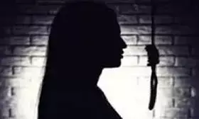 छात्रावास में छात्रा ने की खुदकुशी, जलगांव से आई थी पढ़ने छात्रावास में छात्रा ने की खुदकुशी, जलगांव से आई थी पढ़ने