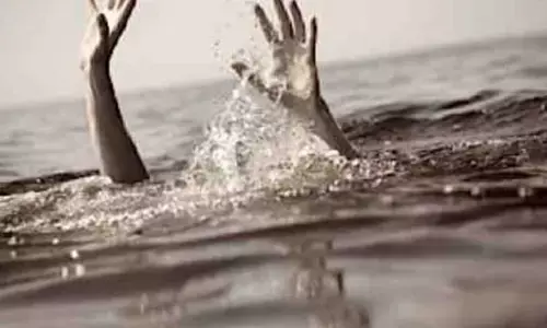 जिलहरीघाट में उतराती मिली दो दिन से लापता किशोर की लाश