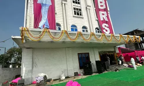 अपनों से ही खफा हैं बीआरएस के नेता, पार्टी छाेेड़ने की दी धमकी