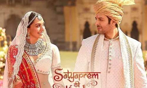 सैनको गोल्ड एंड डायमंड्स कंपनी ने फिल्म सत्यप्रेम की कथा से की पार्टनरशिप, फिल्म में देखेगा शानदार कलेक्शन, कल हो रही है रिलीज सैनको गोल्ड एंड डायमंड्स कंपनी ने फिल्म सत्यप्रेम की कथा से की पार्टनरशिप, फिल्म में देखेगा शानदार कलेक्शन, कल हो रही है रिलीज