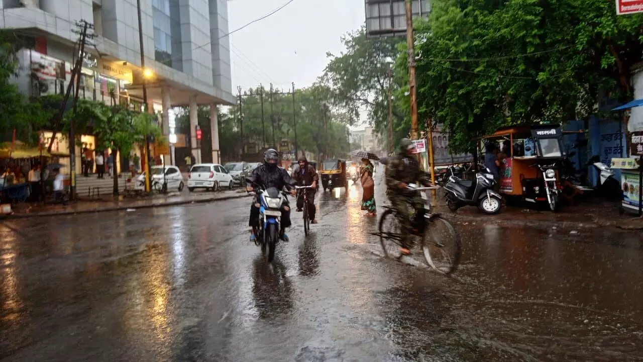 मेघ मेहरबान, खुश हुए किसान मेघ मेहरबान, खुश हुए किसान
