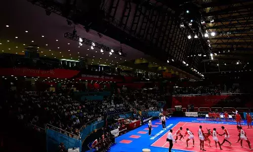 एशियाई कबड्डी चैंपियनशिप: भारत ने ईरान को 33-28 से हराकर फाइनल में जगह बनाई एशियाई कबड्डी चैंपियनशिप: भारत ने ईरान को 33-28 से हराकर फाइनल में जगह बनाई