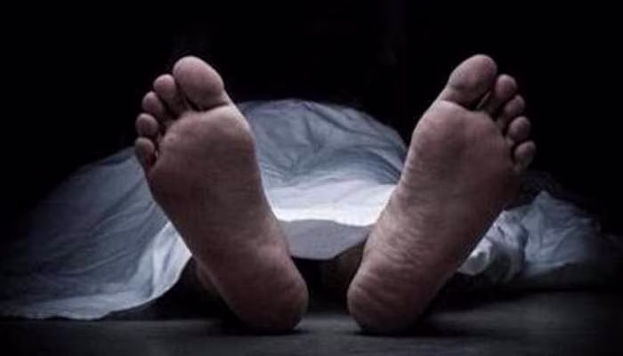 वैनगंगा में मिला बुजुर्ग का शव वैनगंगा में मिला बुजुर्ग का शव