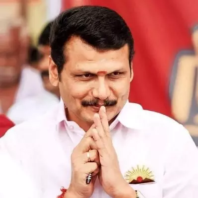 तमिलनाडु के राज्यपाल ने जेल में बंद मंत्री सेंथिल बालाजी को बर्खास्त किया तमिलनाडु के राज्यपाल ने जेल में बंद मंत्री सेंथिल बालाजी को बर्खास्त किया