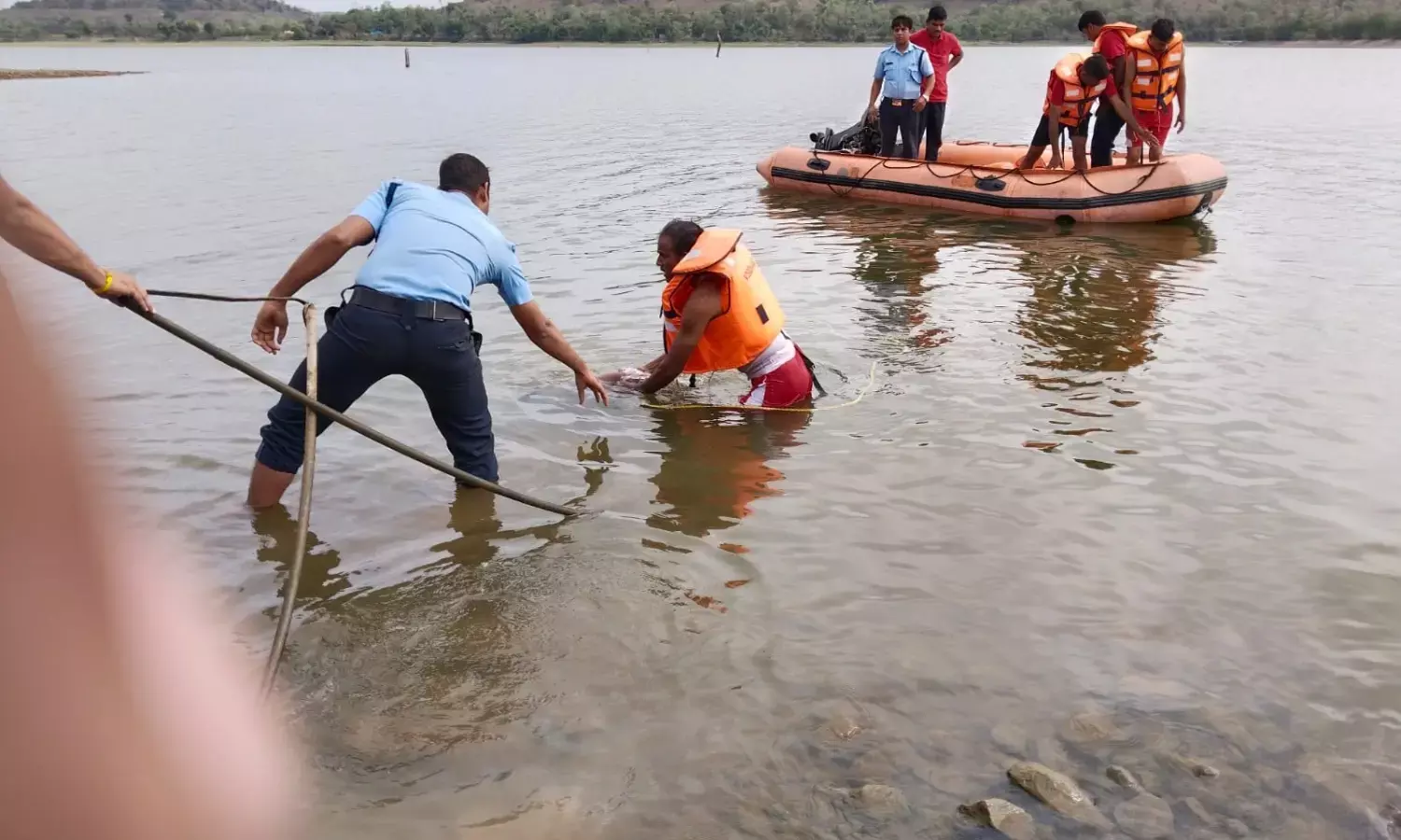 मित्रों के साथ घूमने गया युवक डूबा