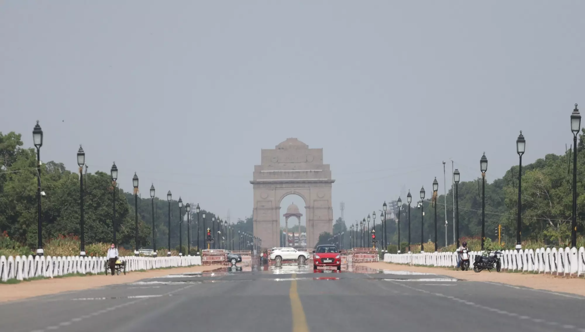 दिल्ली में न्यूनतम तापमान 25 डिग्री दर्ज, हल्की बारिश का अनुमान दिल्ली में न्यूनतम तापमान 25 डिग्री दर्ज, हल्की बारिश का अनुमान