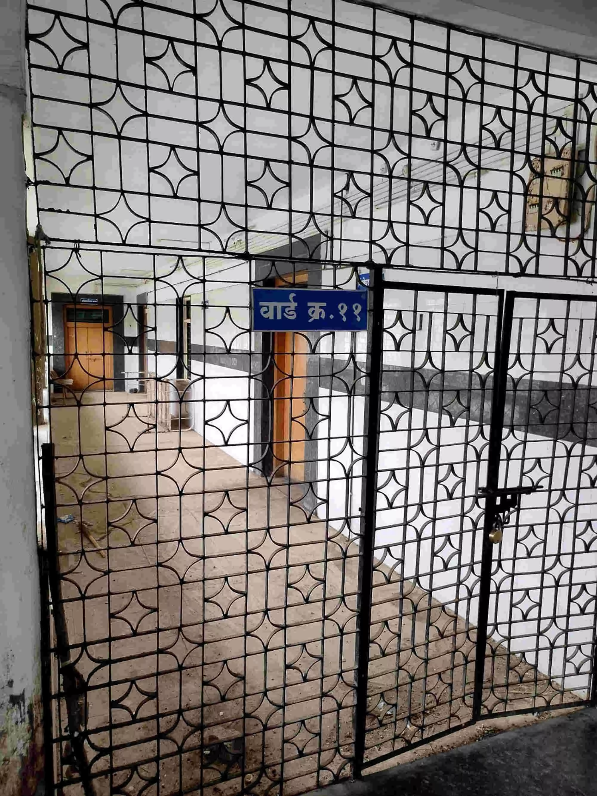अमरावती में 100 पलंगवाले आईसीयू के लिए जगह की तलाश अमरावती में 100 पलंगवाले आईसीयू के लिए जगह की तलाश