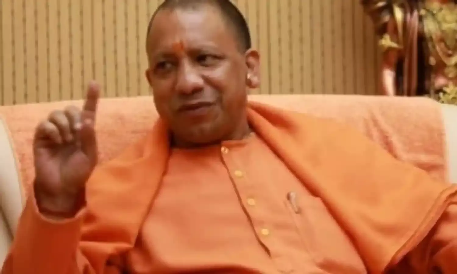 उत्तर प्रदेश में अपार संभावनाएं, तलाशें राजस्व के नए स्रोत : मुख्यमंत्री योगी