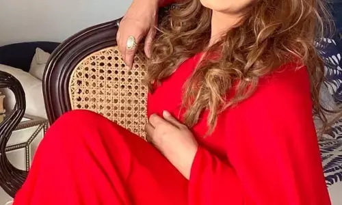 महिमा चौधरी ने ऋषभ पंत को किया फॉलो, डॉक्टरों के सम्मान में बदली बर्थ डेट महिमा चौधरी ने ऋषभ पंत को किया फॉलो, डॉक्टरों के सम्मान में बदली बर्थ डेट