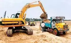 बिहार में 30 सितंबर तक नदियों से बालू खनन पर लगी रोक