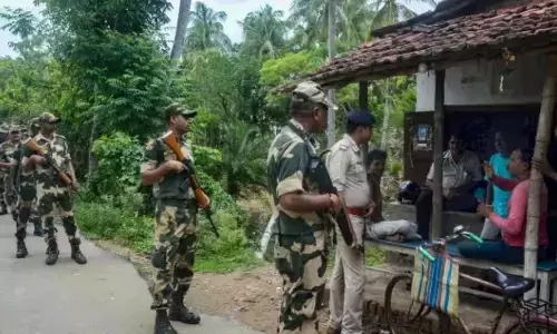 पंचायत चुनाव 2023: पश्चिम बंगाल एक बार फिर हुआ लाल, टीएमसी कार्यकर्ता की सारेआम हत्या, इलाके में तनाव का माहौल पंचायत चुनाव 2023: पश्चिम बंगाल एक बार फिर हुआ लाल, टीएमसी कार्यकर्ता की सारेआम हत्या, इलाके में तनाव का माहौल