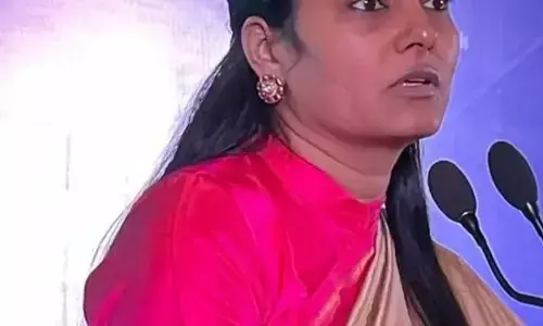 लखनऊ में अपना दल के संस्थापक की जयंती पर पटेल परिवार में कलह तेज लखनऊ में अपना दल के संस्थापक की जयंती पर पटेल परिवार में कलह तेज