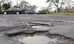 नई तकनीक : गड्‌ढों को भरने के लिए पहली बार रिएक्टिव डामर का इस्तेमाल