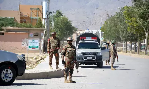 पाकिस्तान: बलूचिस्तान चेकपोस्ट पर हमले में चार सुरक्षाकर्मी मारे गए पाकिस्तान: बलूचिस्तान चेकपोस्ट पर हमले में चार सुरक्षाकर्मी मारे गए