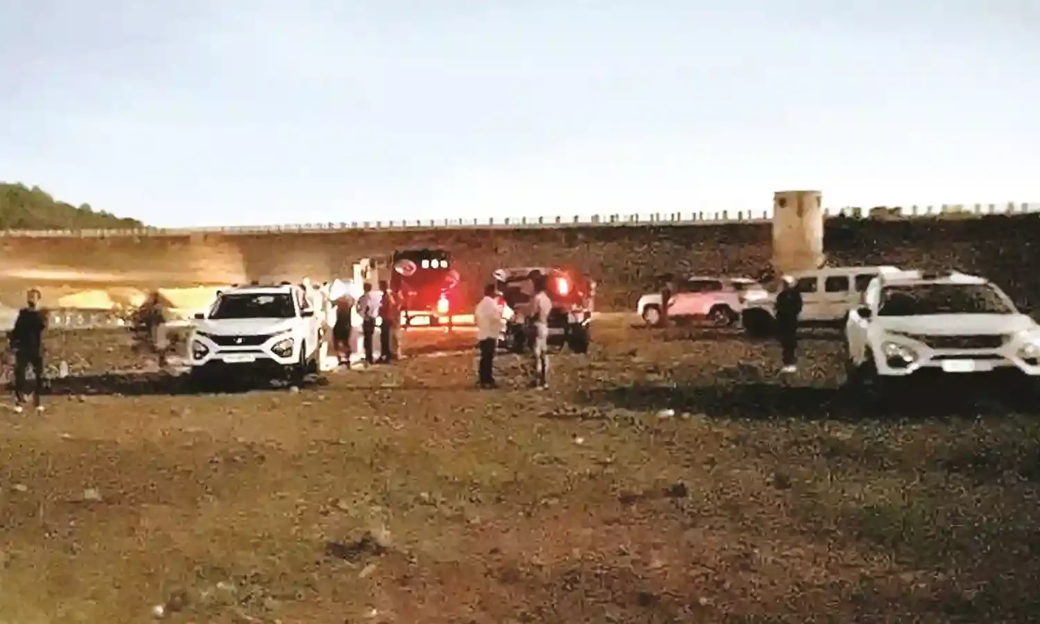 तालाब में डूबने से 5 दोस्तों की मौत, झिलपी गए थे घूमने